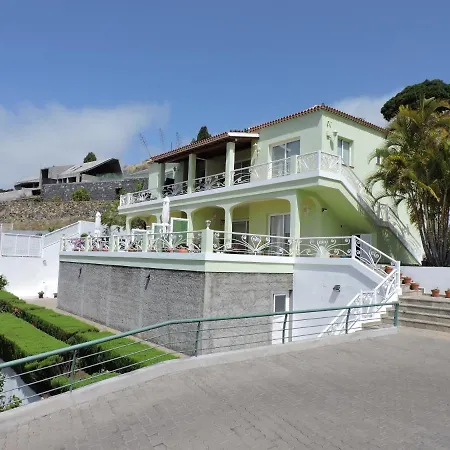Casas Azano, Junto A La Caldera De Taburiente El Paso