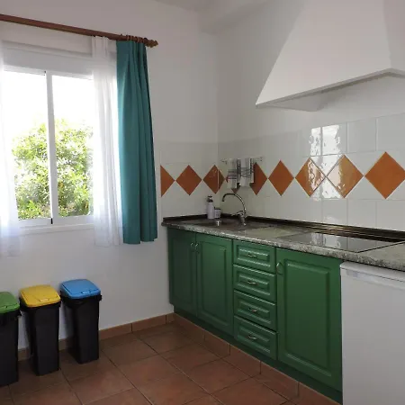 Casas Azano, Junto A La Caldera De Taburiente *